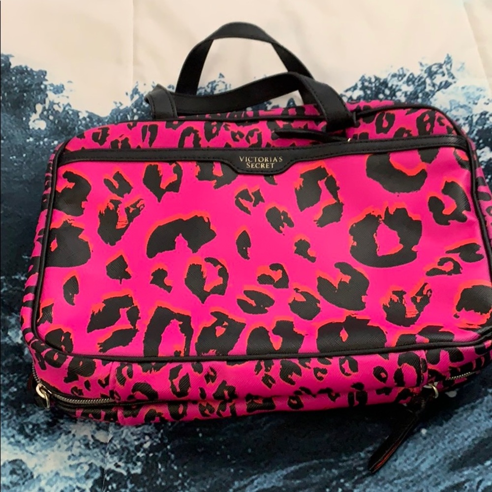 Makeup bag